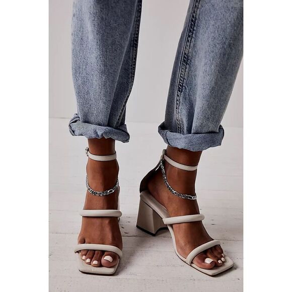 New Free  People Parker Chain Heels Size 37 - Picture 1 of 8